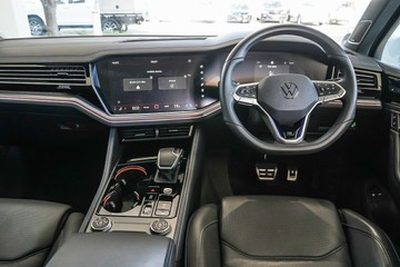 https://vehicle-cdn.autoleague.cloud/31373_U309918_13.jpg