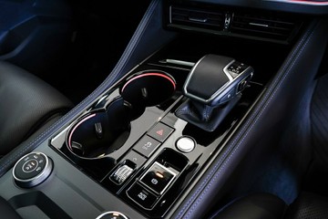 https://vehicle-cdn.autoleague.cloud/31373_U309918_21.jpg