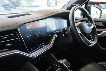 https://vehicle-cdn.autoleague.cloud/31373_U309918_23.jpg