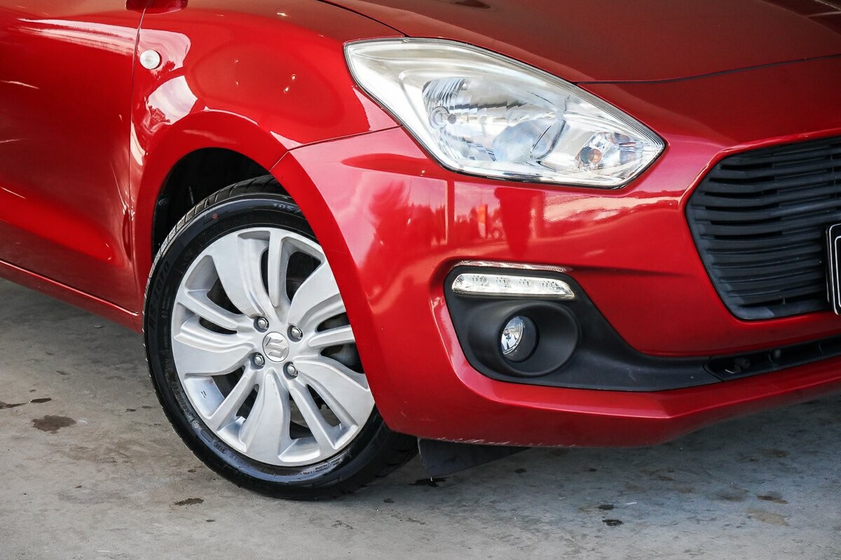 Suzuki Swift image 2
