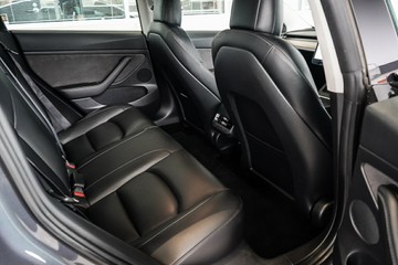 https://vehicle-cdn.autoleague.cloud/31373_U309926_10.jpg