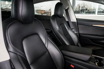 https://vehicle-cdn.autoleague.cloud/31373_U309926_13.jpg