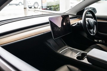https://vehicle-cdn.autoleague.cloud/31373_U309926_17.jpg