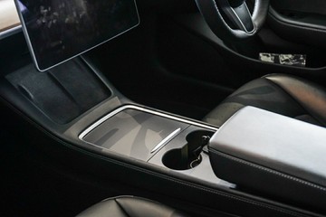 https://vehicle-cdn.autoleague.cloud/31373_U309926_19.jpg