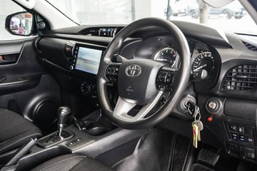 https://vehicle-cdn.autoleague.cloud/31373_U309930_12.jpg