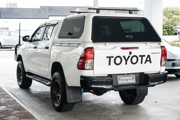 https://vehicle-cdn.autoleague.cloud/31373_U309930_6.jpg