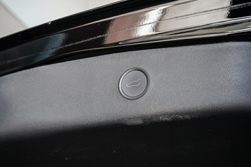 https://vehicle-cdn.autoleague.cloud/31373_U309937_9.jpg