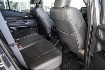https://vehicle-cdn.autoleague.cloud/31373_U309943_11.jpg