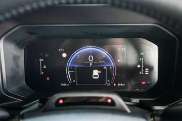 https://vehicle-cdn.autoleague.cloud/31373_U309943_17.jpg