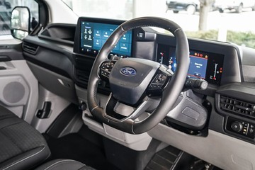https://vehicle-cdn.autoleague.cloud/31373_U309947_12.jpg