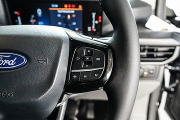 https://vehicle-cdn.autoleague.cloud/31373_U309947_15.jpg