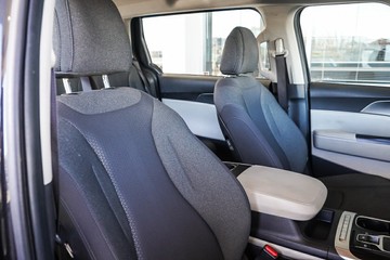 https://vehicle-cdn.autoleague.cloud/31373_U309951_15.jpg