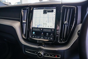 https://vehicle-cdn.autoleague.cloud/31373_U309952_21.jpg