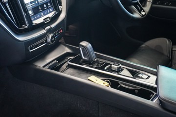 https://vehicle-cdn.autoleague.cloud/31373_U309952_25.jpg