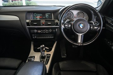 https://vehicle-cdn.autoleague.cloud/31373_U309955_13.jpg