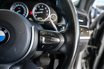 https://vehicle-cdn.autoleague.cloud/31373_U309955_17.jpg