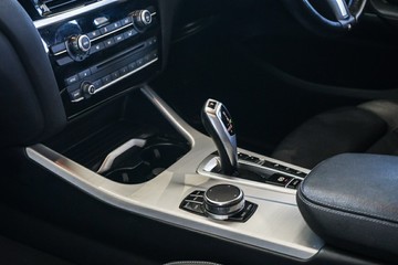 https://vehicle-cdn.autoleague.cloud/31373_U309955_24.jpg