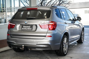 https://vehicle-cdn.autoleague.cloud/31373_U309955_8.jpg