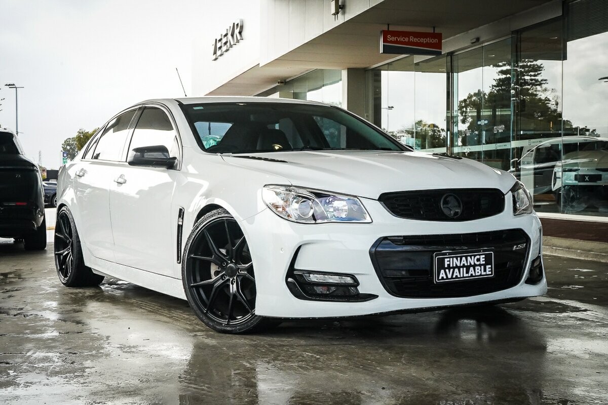 Holden Commodore image 1