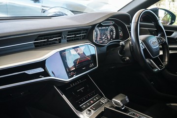 https://vehicle-cdn.autoleague.cloud/31373_U309958_22.jpg