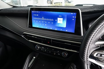 https://vehicle-cdn.autoleague.cloud/31373_U309959_16.jpg