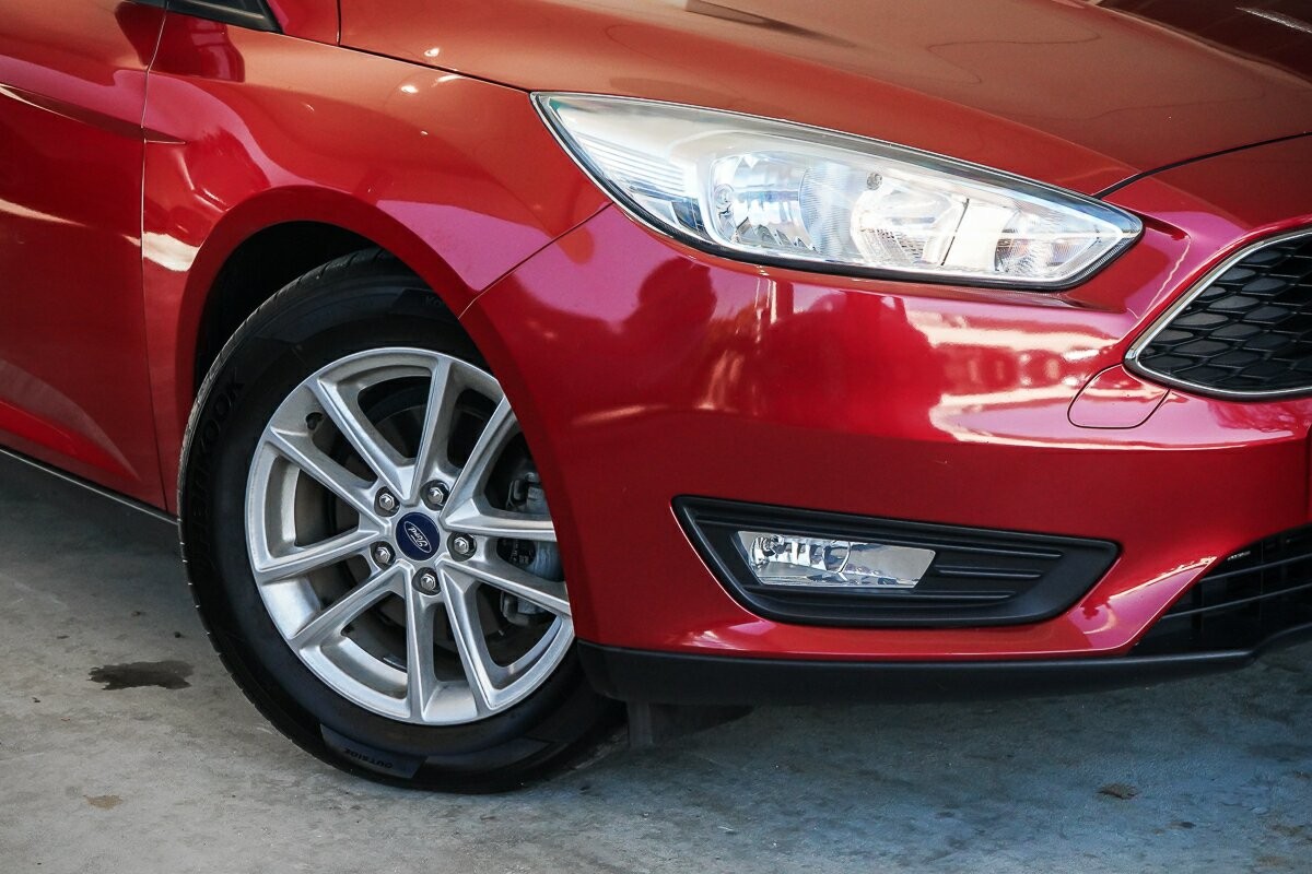 Ford Focus image 2
