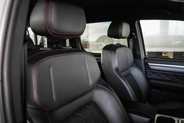 https://vehicle-cdn.autoleague.cloud/31373_U309967_12.jpg