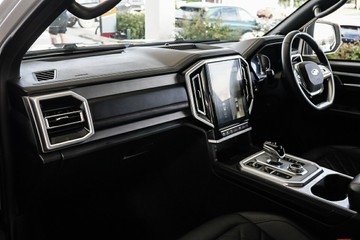 https://vehicle-cdn.autoleague.cloud/31373_U309967_18.jpg