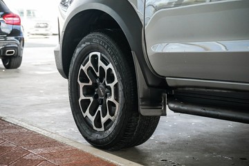 https://vehicle-cdn.autoleague.cloud/31373_U309967_5.jpg