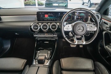 https://vehicle-cdn.autoleague.cloud/31373_U309968_12.jpg