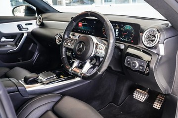 https://vehicle-cdn.autoleague.cloud/31373_U309968_13.jpg
