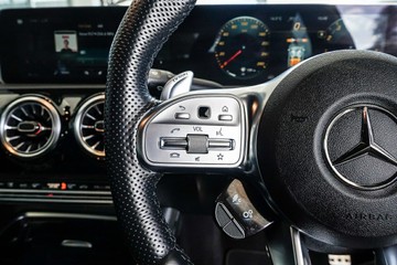 https://vehicle-cdn.autoleague.cloud/31373_U309968_15.jpg