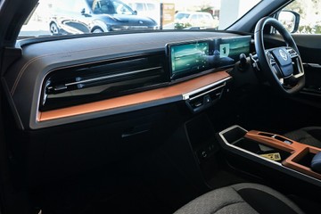 https://vehicle-cdn.autoleague.cloud/31373_U309972_19.jpg