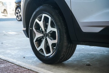 https://vehicle-cdn.autoleague.cloud/31373_U309972_5.jpg