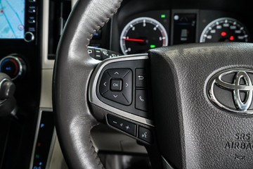 https://vehicle-cdn.autoleague.cloud/31373_U309975_15.jpg