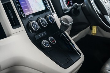 https://vehicle-cdn.autoleague.cloud/31373_U309975_21.jpg