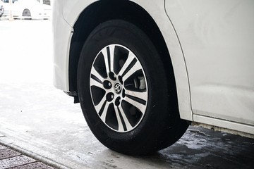 https://vehicle-cdn.autoleague.cloud/31373_U309975_5.jpg