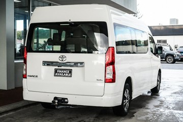 https://vehicle-cdn.autoleague.cloud/31373_U309975_8.jpg