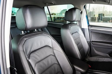 https://vehicle-cdn.autoleague.cloud/31373_U309980_13.jpg