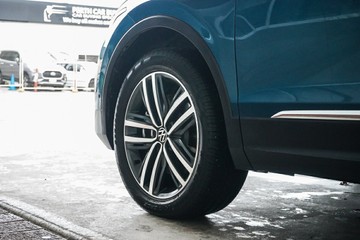 https://vehicle-cdn.autoleague.cloud/31373_U309980_5.jpg