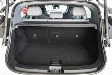 https://vehicle-cdn.autoleague.cloud/31373_U309989_10.jpg
