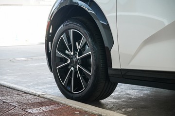 https://vehicle-cdn.autoleague.cloud/31373_U309989_5.jpg