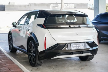 https://vehicle-cdn.autoleague.cloud/31373_U309989_6.jpg