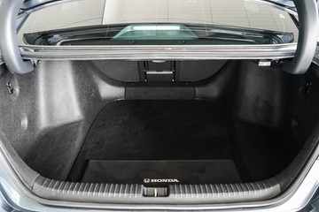 https://vehicle-cdn.autoleague.cloud/31373_U309994_10.jpg