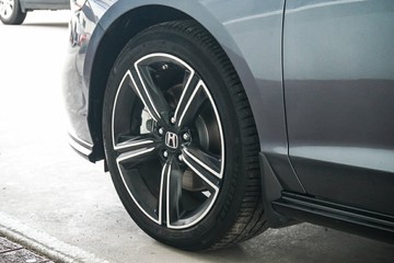 https://vehicle-cdn.autoleague.cloud/31373_U309994_5.jpg