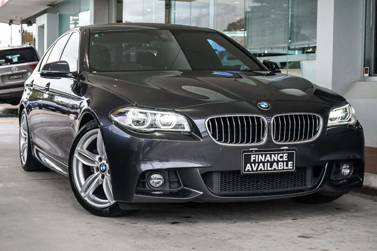 BMW 5 Series image 1