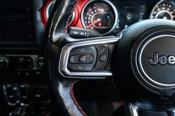 https://vehicle-cdn.autoleague.cloud/31373_U309999_13.jpg
