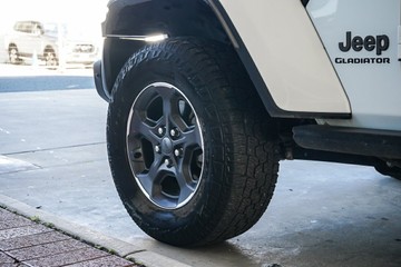 https://vehicle-cdn.autoleague.cloud/31373_U309999_5.jpg