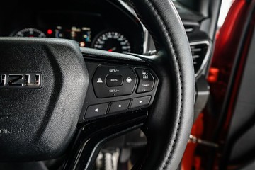 https://vehicle-cdn.autoleague.cloud/31373_U310000_15.jpg