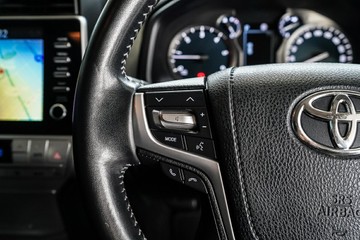 https://vehicle-cdn.autoleague.cloud/31373_U310015_14.jpg